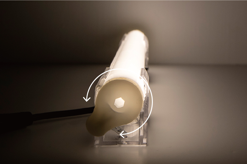 Luci EFRO Adgustable angle for cove light