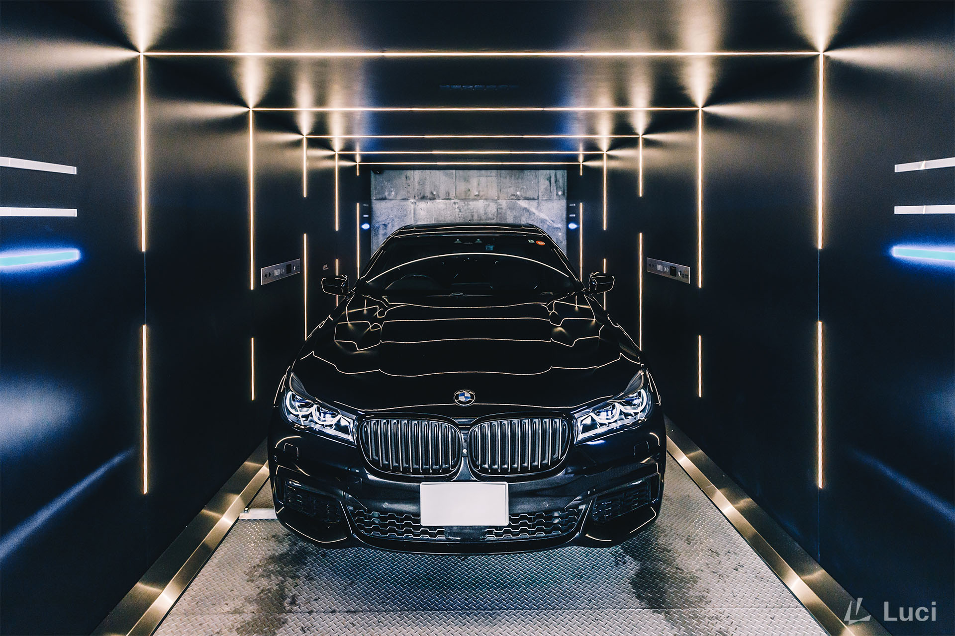 賃貸マンション『Grand luxs (グランリュクス)』自動車用エレベーター