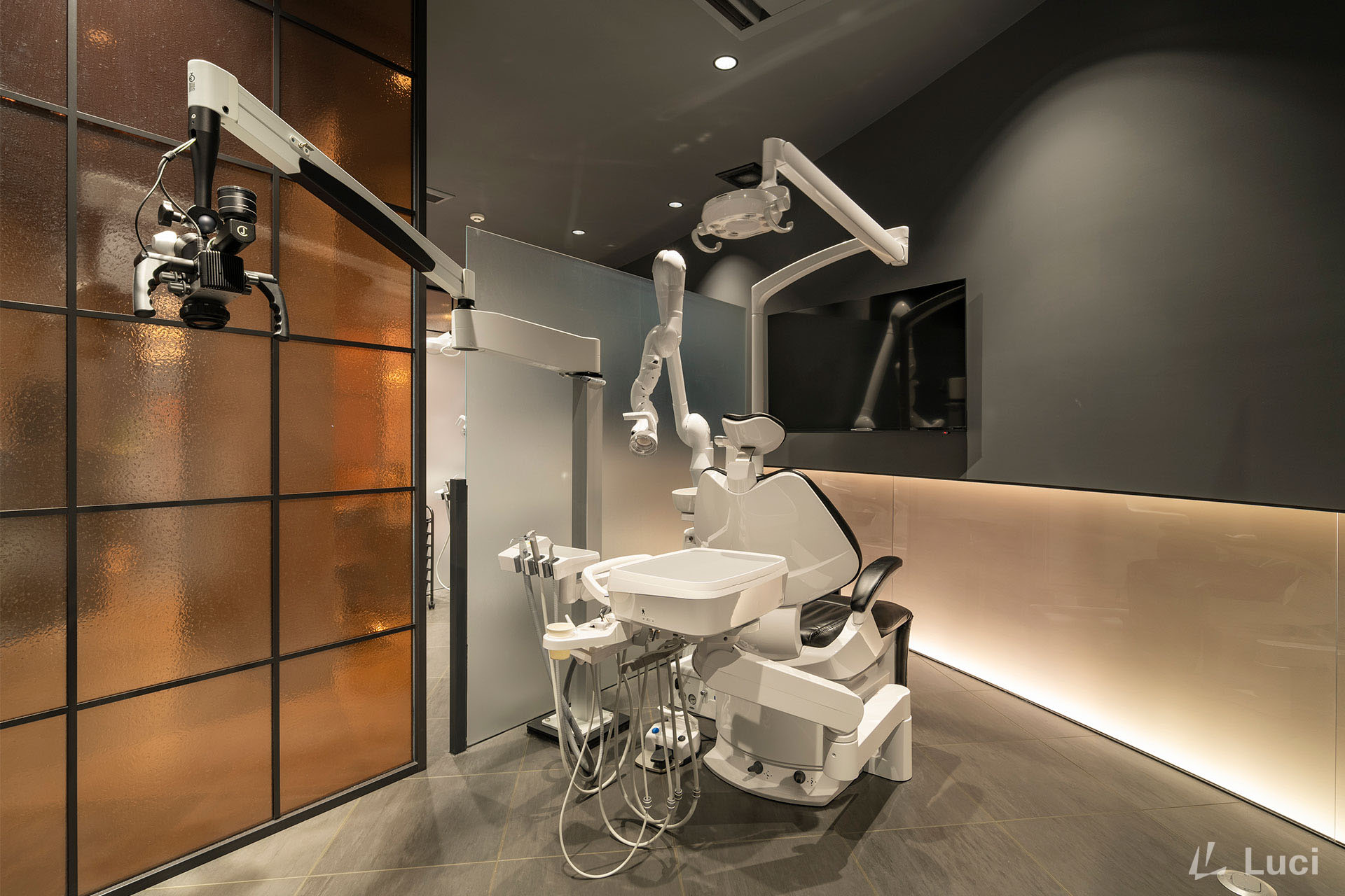 TOTAL TOOTH TREATMENT