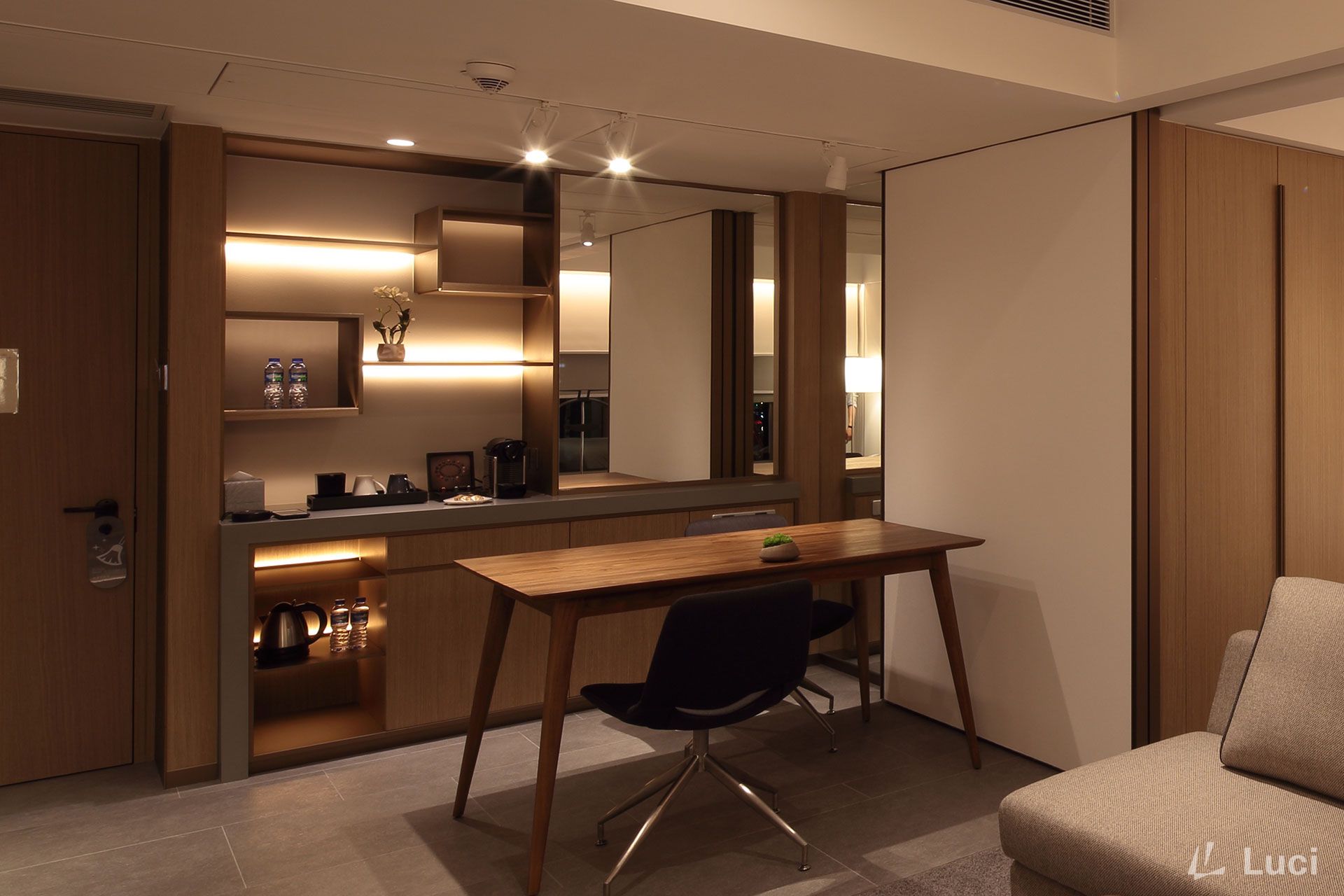 Hotel Stage